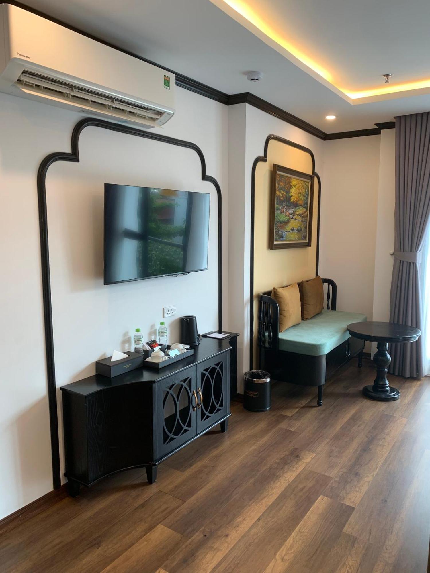 Aquarius Premium Hotel Ханой Екстериор снимка