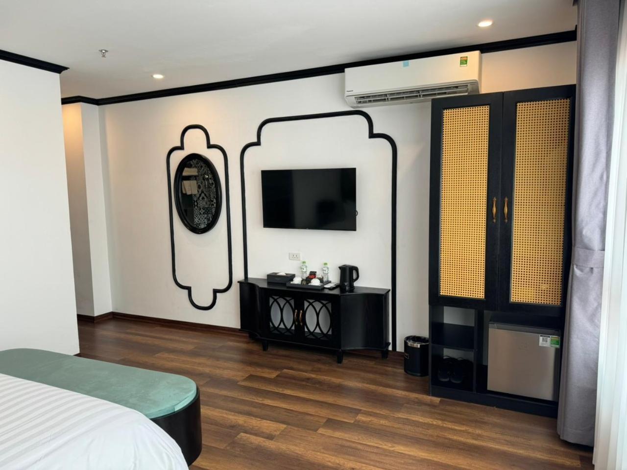 Aquarius Premium Hotel Ханой Екстериор снимка