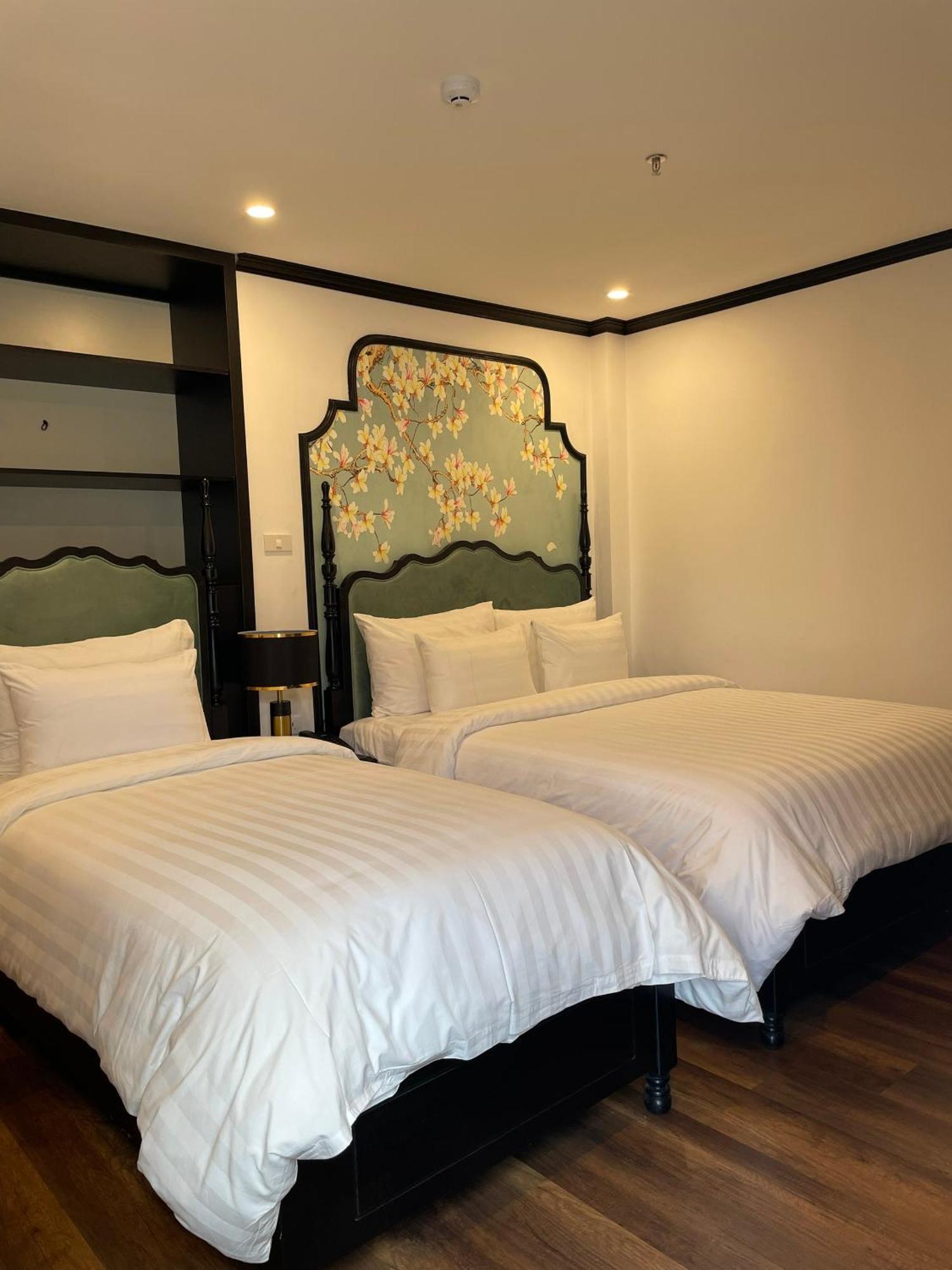 Aquarius Premium Hotel Ханой Екстериор снимка
