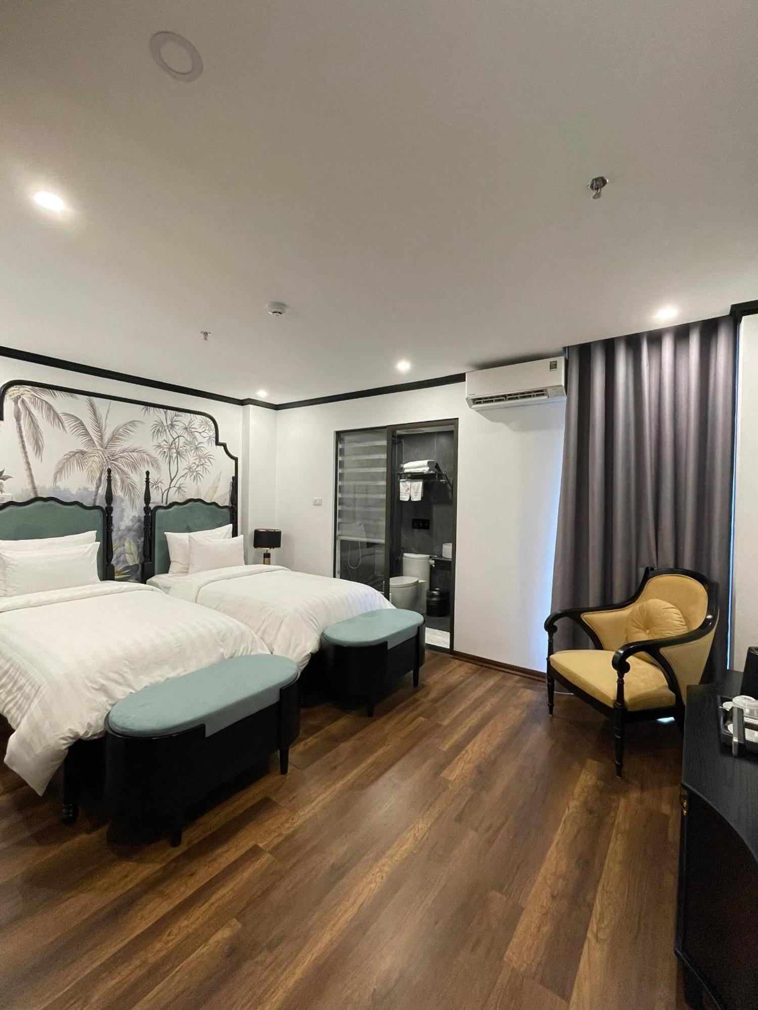 Aquarius Premium Hotel Ханой Екстериор снимка